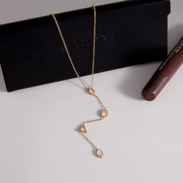 Perlage Lariat